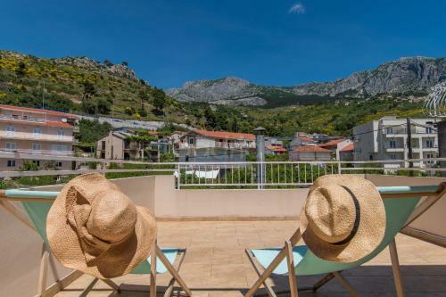 Seafront Apartment Mirta
