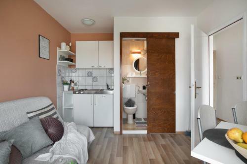 Apartments M