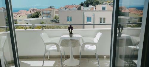 Apartments M