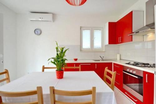 Apartment Simun