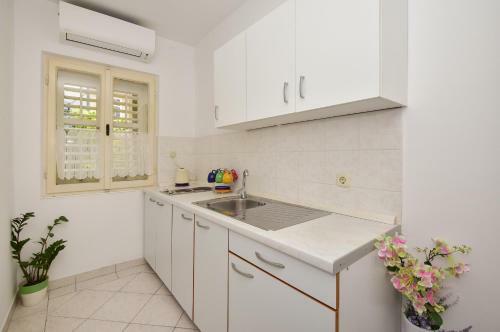 Apartmani Mira