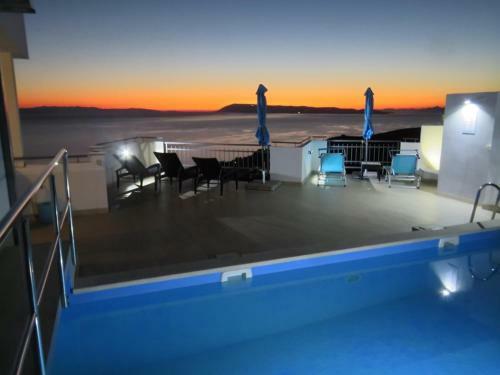 Villa Lea With Private Pool, Tennis Court And Mini Golf Course