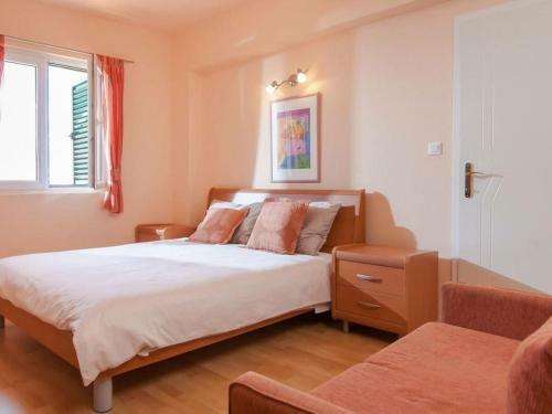 Villa Lea With Private Pool, Tennis Court And Mini Golf Course