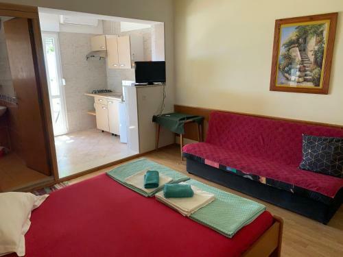 Apartamento Bouganville Seafront Studio