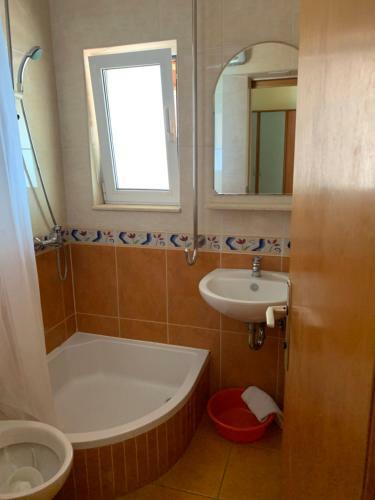 Apartamento Bouganville Seafront Studio