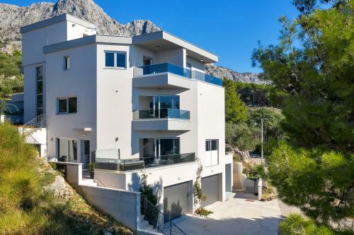 Luxury Apartments Diamond