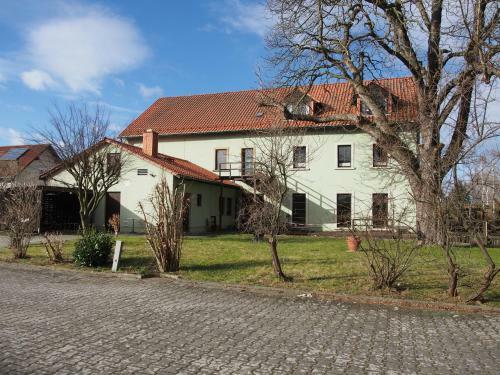 Hostal Altes Teichhaus - Pension Ottendorf-okrilla