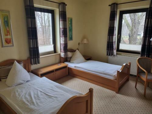 Hostal Altes Teichhaus - Pension Ottendorf-okrilla