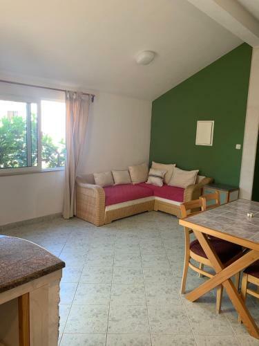 Apartamento Garden Bungalow By The Sea