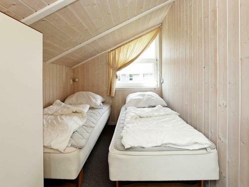 Four-bedroom Holiday Home In Otterndorf 13
