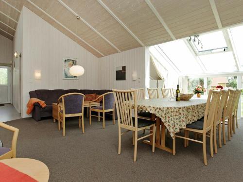 Four-bedroom Holiday Home In Otterndorf 13