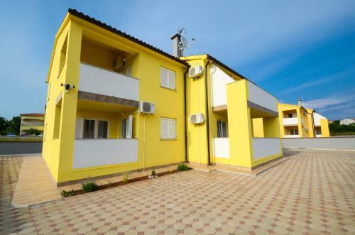 Apartments Dario