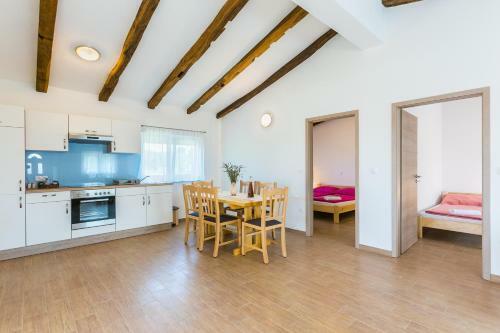 House Niko For 8 To 10 People