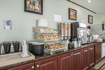 Hotel Syracuse Inn And Suites