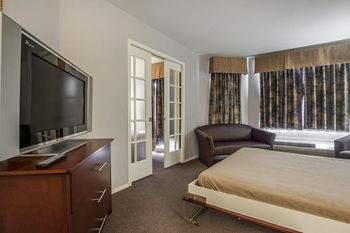 Hotel Syracuse Inn And Suites