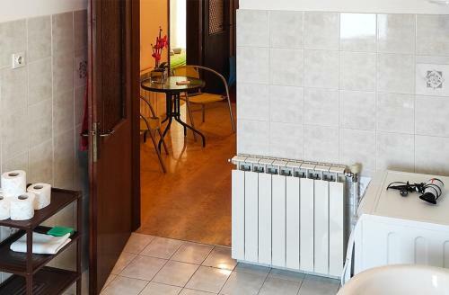 Spacious Apartment In A Quiet Location Near The Beach