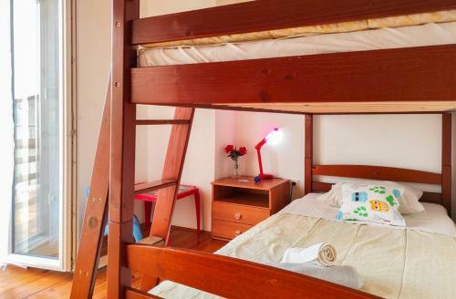 Spacious Apartment In A Quiet Location Near The Beach