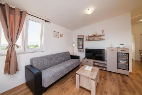 Apartments With A Parking Space Pridraga - Cuskijas, Novigrad - 17619
