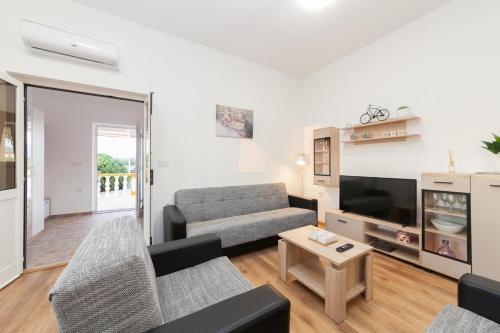 Apartments With A Parking Space Pridraga - Cuskijas, Novigrad - 17619