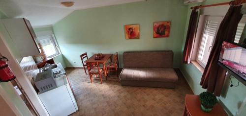 Apartment 2