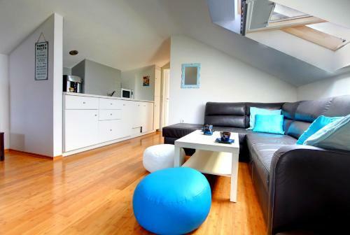 Beachfront Apartment. 2xac & Bikes