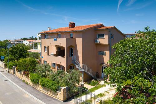 Apartamentos Vila Milla