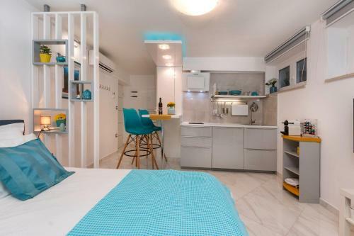 Apartamentos Blue Star