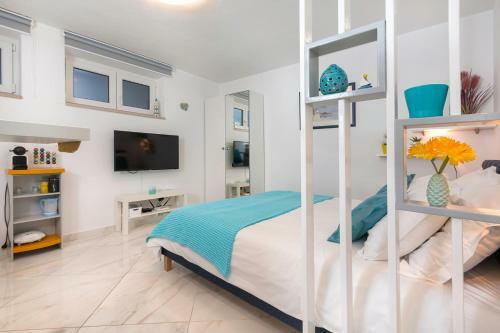 Apartamentos Blue Star