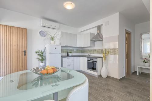 Apartments Gilly 2