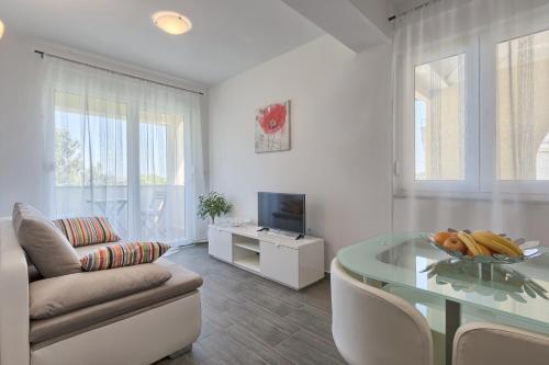 Apartments Gilly 2