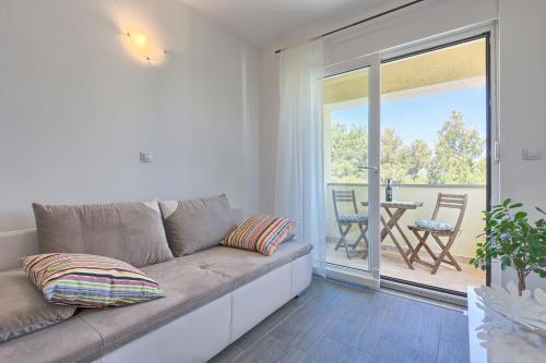 Apartments Gilly 2