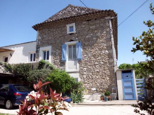 C�t� Cour, C�t� Jardin