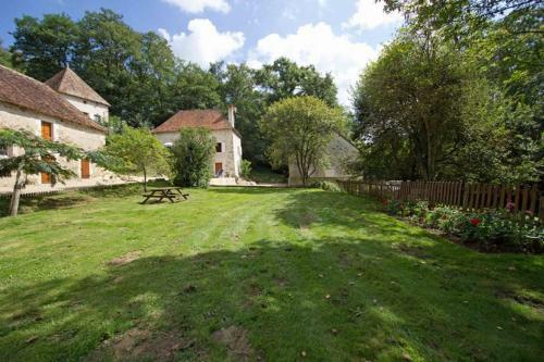 Le Moulin Du Cluzeau