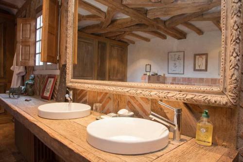 Hostal Gite Du Manoir Du Plessis- 3km de Villandry