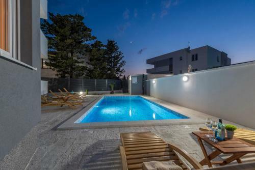 Apartamento Villa Star 3 A Centrally Located Ap. With A Pool