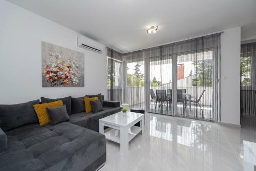 Apartamento Villa Star 3 A Centrally Located Ap. With A Pool