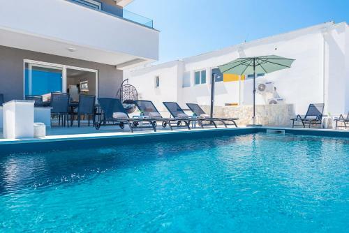 Apartamento Sunset Mood 2 Modern Sea View Ap With A Pool