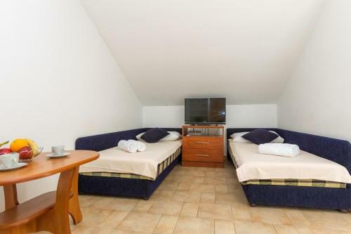 Apartments With A Parking Space Novalja, Pag - 17171