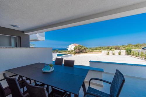 Apartamento Dino Modern & Luxury Ap With A Pool For 6