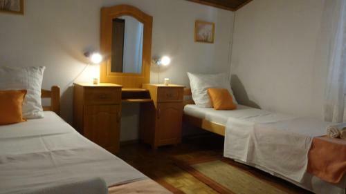 Apartments By The Sea Novalja, Pag - 17859