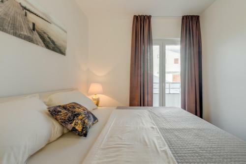 Joy 1 Apartment