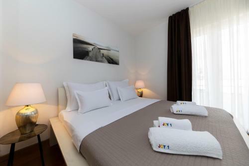 Joy 1 Apartment