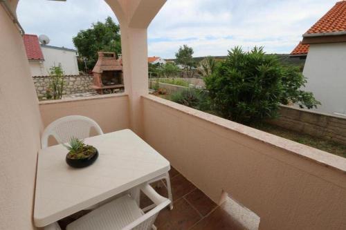 Apartments With A Parking Space Stara Novalja, Pag - 18860