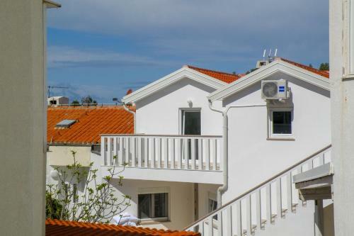 Lada Apartmani