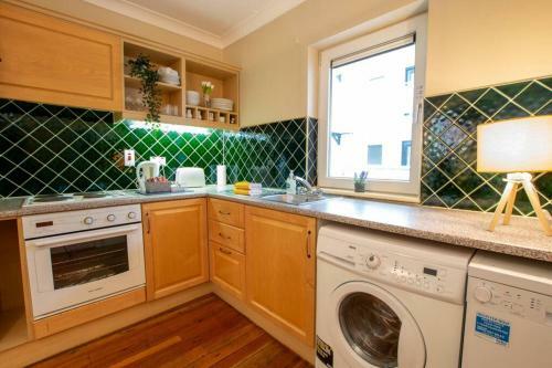 Apartamento The Killary At The Harbour Mills By Shortstays