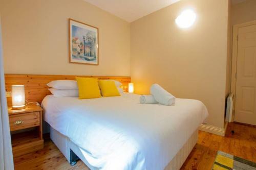 Apartamento The Killary At The Harbour Mills By Shortstays