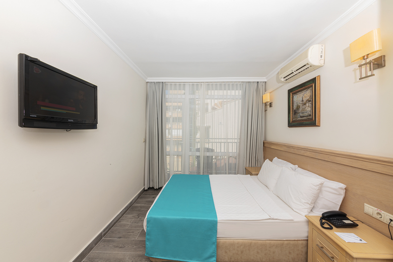 Hotel Kaya Maris