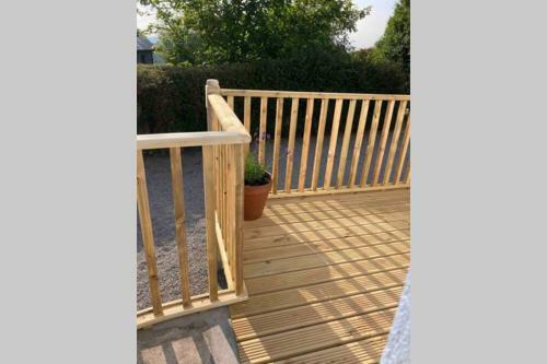 Lovely 2 Bedroom Cottage Base Of Comeraghmountains