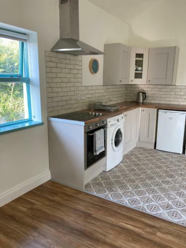 Lovely 2 Bedroom Cottage Base Of Comeraghmountains