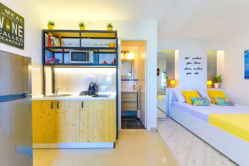 B&r, Beach Studio Apartment